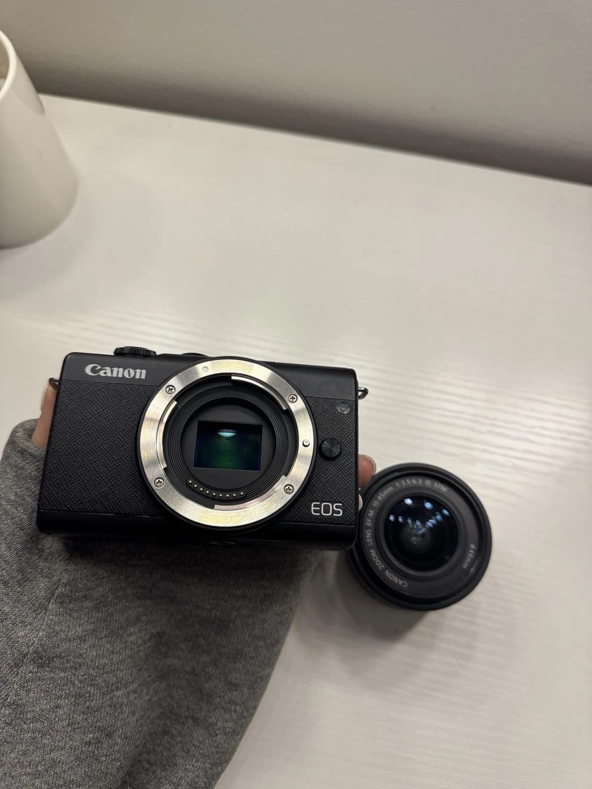 Canon EOS M200 24.1MP Mirrorless Interchangeable Lens Camera – Black - Image 1