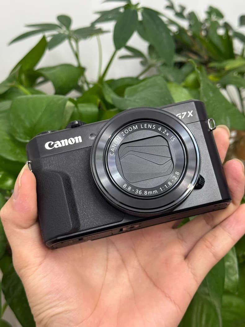 iPhone Camera vs Canon G7X Mark II: Which One Looks Better?, Cameras review