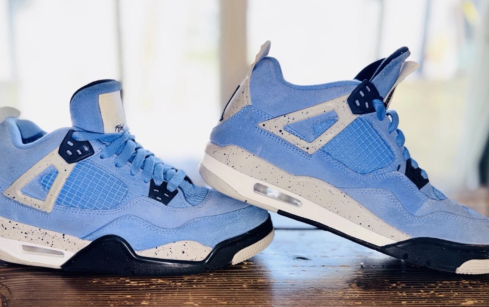 Size 6.5 Youth / Women’s 8 / 8.5 - Nike Air Jordan 4 Retro University Blue UNC - Image 1