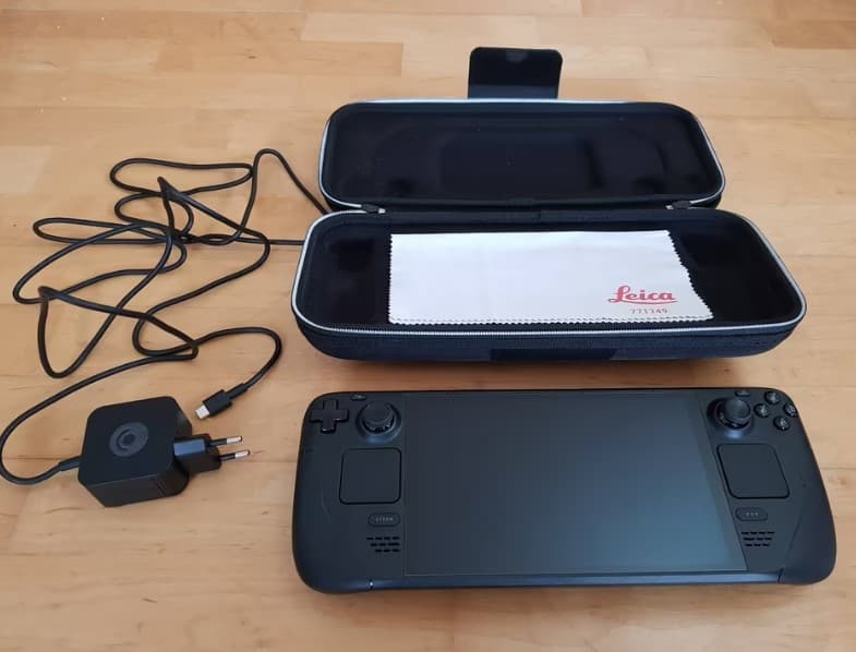 Valve Steam Deck OLED 1TB – Black -Case & Charger Included - Image 1